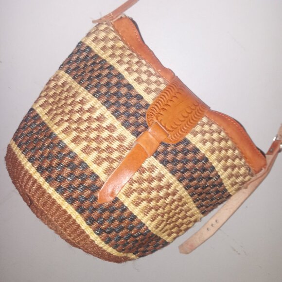 Small/medium  sisal Kiondo Kikuyu bag - Picture 1 of 4